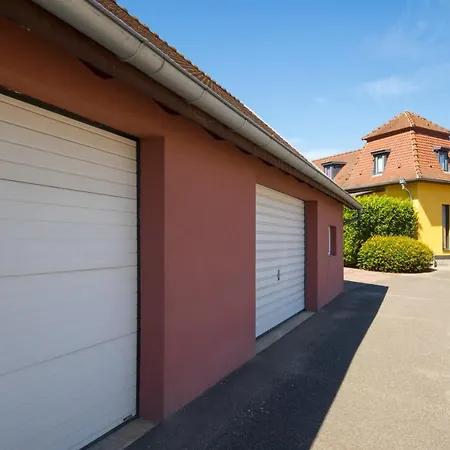 Дом отдыха Les Bains De *